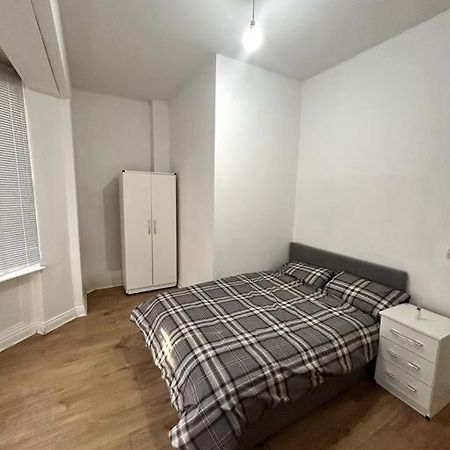 Leicester Spacious Flat With Free Parking Exterior foto