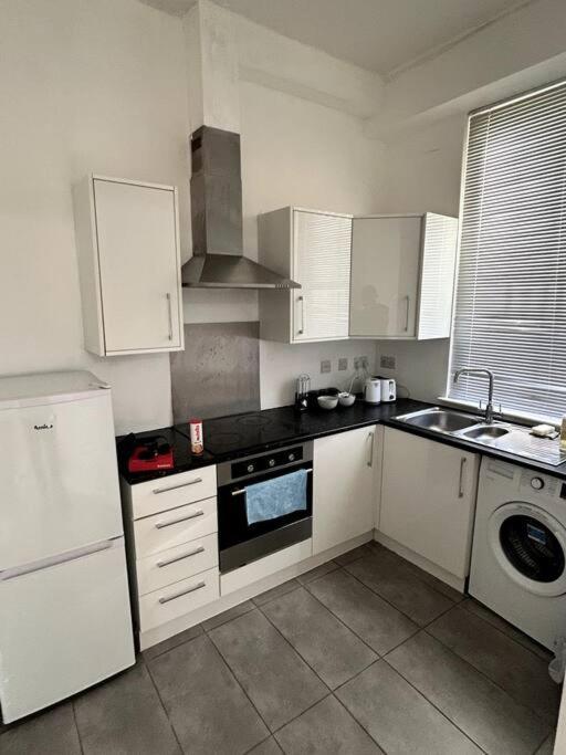 Leicester Spacious Flat With Free Parking Exterior foto